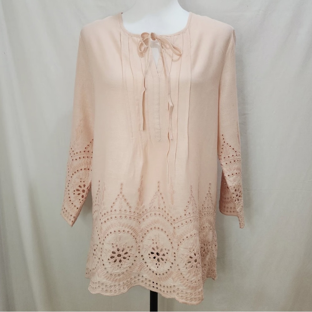 Elegant Women's Pink Lace Top